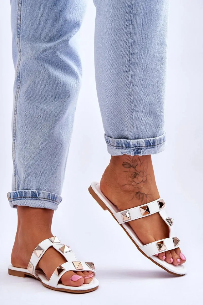 Sale Damskie Klapki Z Dużymi Ćwiekami Białe Mercure Damskie Klapki Damskie Klasyczne