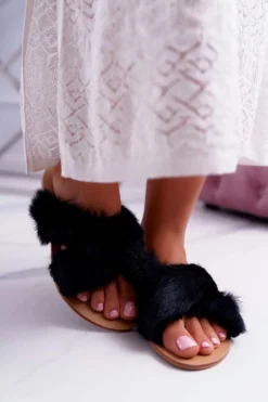 Best Damskie Klapki Z Futerkiem Lu Boo Czarne Damskie Klapki Z Futerkiem|Klapki Damskie Klasyczne