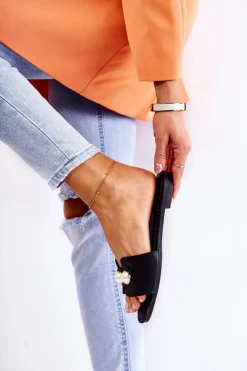 Outlet Damskie Klapki Z Ozdobnymi Perełkami Czarne Tacoma Damskie Klapki Damskie Klasyczne