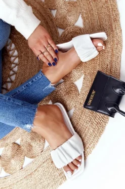 New Damskie Klasyczne Klapki Białe Looking Good Damskie Klapki Damskie Klasyczne