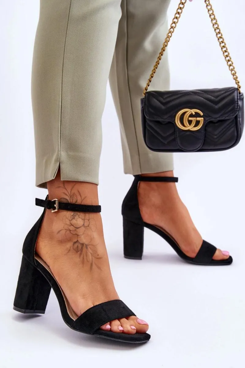 Sandały Na Obcasie>Evento Damskie Klasyczne Zamszowe Sandały Czarne Passo