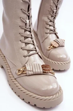 Sale Damskie Lakierowane Botki Workery Z Ozdobą D&A MR870-67 Jasnoszare Damskie Botki Ocieplane|Botki Sznurowane