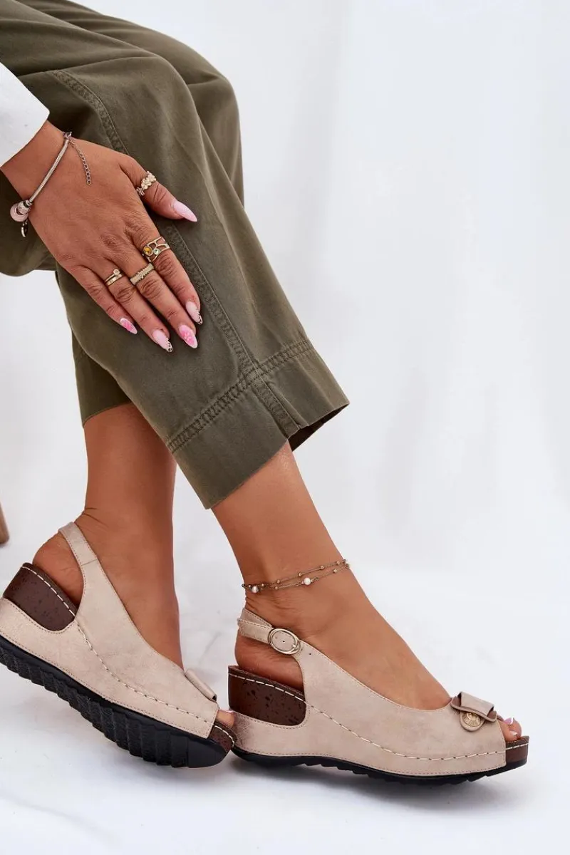 Online Evento Damskie Lekkie Sandały Na Koturnie Comfort Shoes Beżowo-Złote Efravia