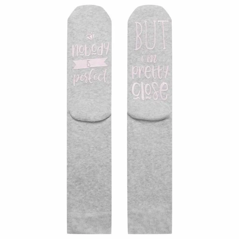 Hot Damskie Skarpetki SOXO "Nobody is perfect, but i'm pretty close" Skarpetki|Skarpetki