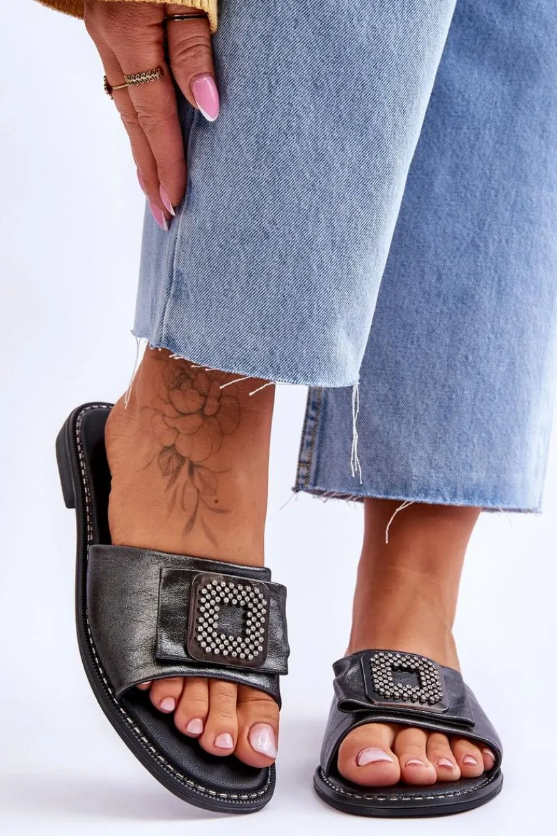 Klapki Damskie Klasyczne>Damskie buty S.Barski Damskie Skórzane Klapki Z Dżetami S.Barski KV-2775-33 Ciemnosrebrne