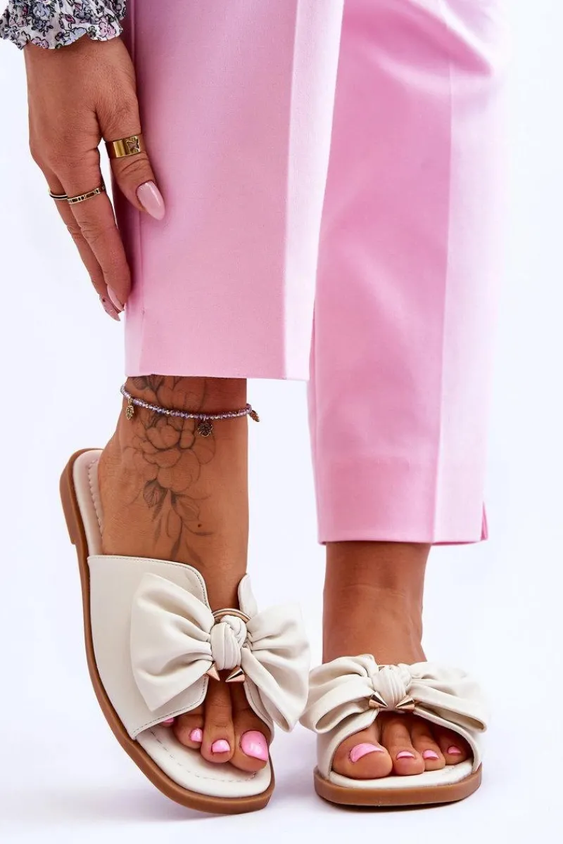 Klapki Damskie Klasyczne>Evento Damskie Skórzane Klapki Z Kokardą Białe Becky Biały