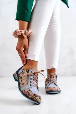 Półbuty Skórzane></noscript>Maciejka Damskie Skórzane Półbuty W Kwiaty 5096A-34 Niebieskie