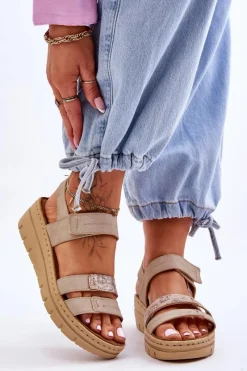 Sandały Na Koturnie>Buty damskie Vinceza Damskie Skórzane Sandałki Na Rzep Beżowe Fresh Look Beżowy