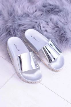 Klapki Sportowe|Klapki Damskie Klasyczne></noscript>Boto Damskie Srebrne Klapki z Dżetami Mirock