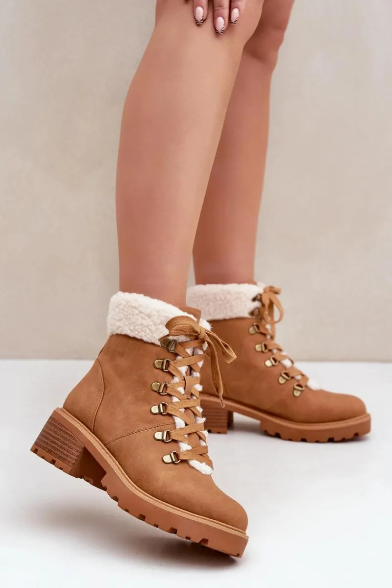 Damskie Trapery Z Kożuszkiem Na Niskim Obcasie Camel Brenneth Damskie Botki Ocieplane|Botki Sznurowane