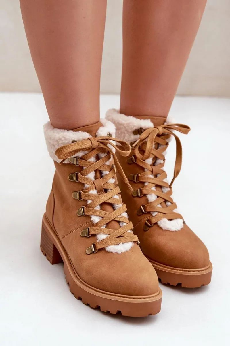 Damskie Trapery Z Kożuszkiem Na Niskim Obcasie Camel Brenneth Damskie Botki Ocieplane|Botki Sznurowane
