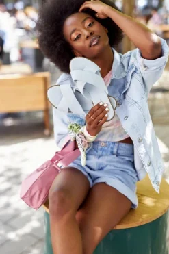 Klapki Damskie Klasyczne><noscript><img width=