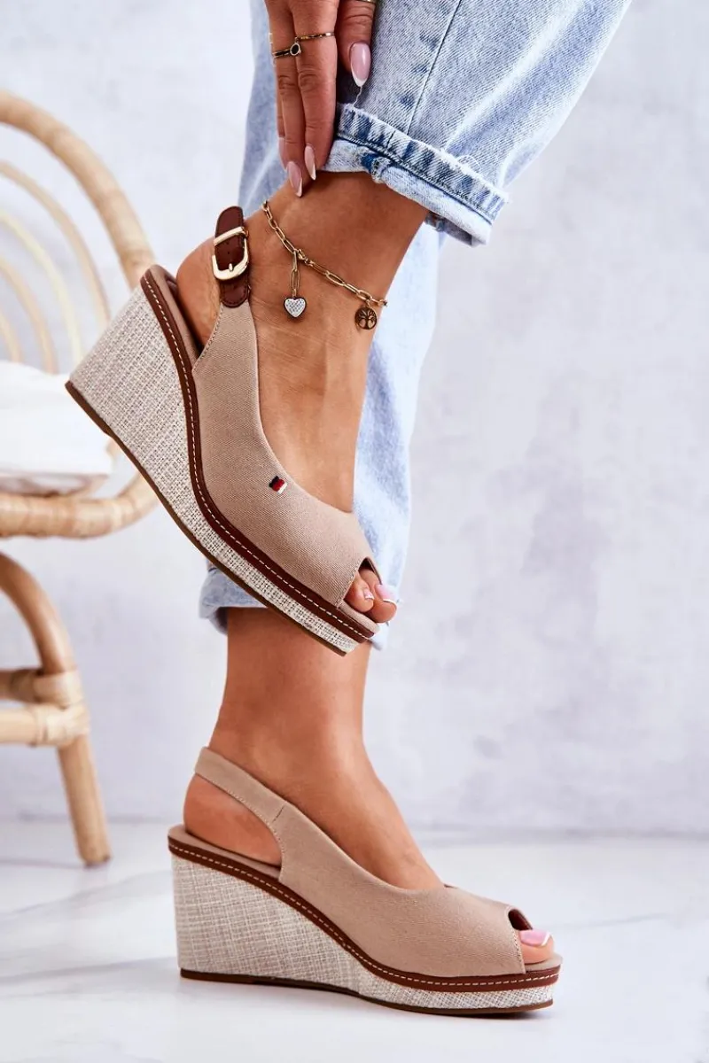 Outlet Damskie Wygodne Sandały Na Koturnie Ciemnobeżowe Thallas Damskie Sandały Na Koturnie