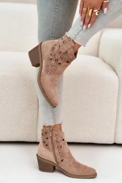 Botki Na Słupku|Botki Na Obcasie></noscript>Damskie buty S.Barski Damskie Zamszowe Ażurowe Botki Kowbojki Beżowe S.Barski HY42-086