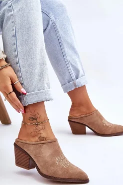 Klapki Damskie Klasyczne><noscript><img width=