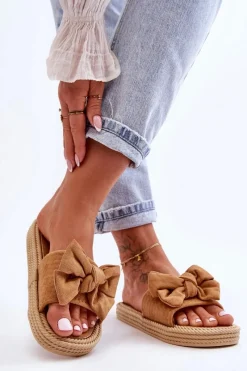 Best Boto Damskie Zamszowe Klapki Z Kokardą Camel Fency