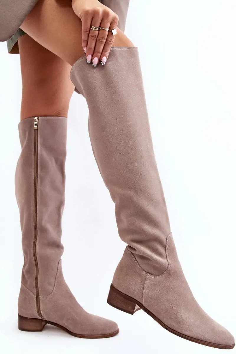 Discount Damskie Zamszowe Kozaki Za Kolano Na Płaskim Obcasie Beżowe Hewanella Damskie Muszkieterki|Kozaki Za Kolano