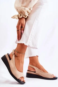 Outlet Damskie Zamszowe Sandały Na Sprzączkę Beżowe Camille Damskie Sandały Na Koturnie