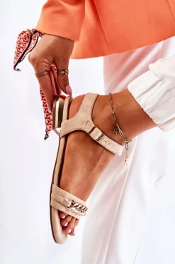 Best Damskie Zamszowe Sandały Z Łańcuchem Beżowe Norine Damskie Sandały Płaskie