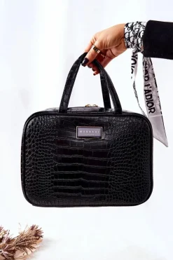 Kosmetyczki Damskie>Monnari Duża Kosmetyczka CSM0080-020 Czarna