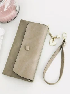 Outlet Duży Damski Beżowy Portfel z Brelokiem Serduszko Portfele