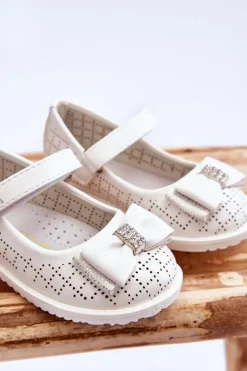 Sale Buty damskie Vinceza Dziecięce Balerinki Z Kokardą Na Rzep Białe Halle