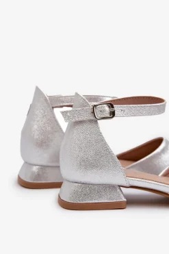 New Dziecięce Błyszczące Sandałki Na Niskim Obcasie Srebrne Nelly Dzieci Dziewczęce