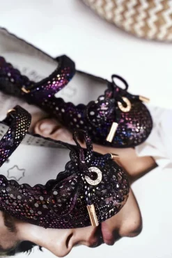 Balerinki Dziecięce></noscript>Damskie buty S.Barski Dziecięce Czarne Ażurowe Balerinki na Rzep Barski Remtro