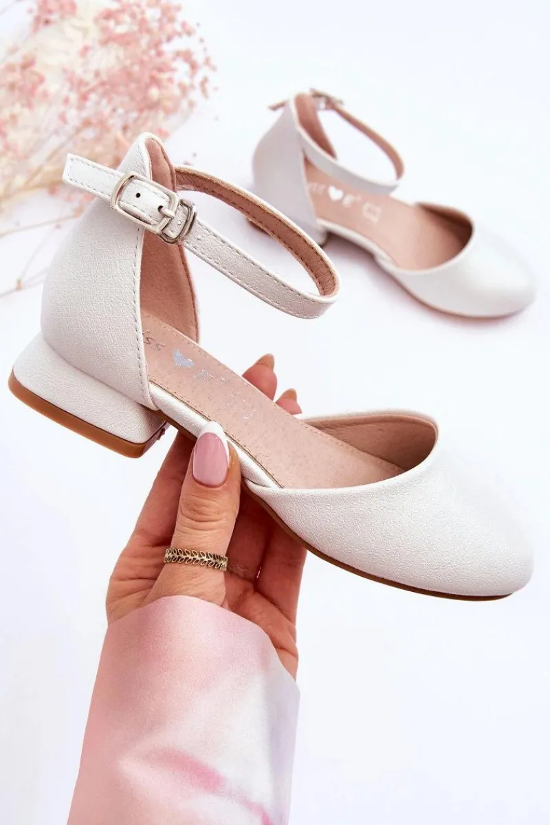 New Dziecięce Sandałki Na Niskim Obcasie Jasnosrebrne Nelly Dzieci Dziewczęce