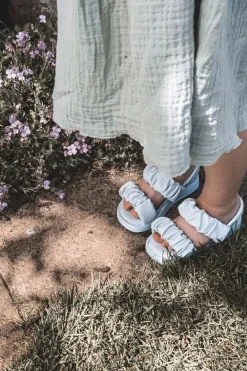 Sale Boto Dziecięce Sandały Ze Ściągaczem Błękitne Sweetness