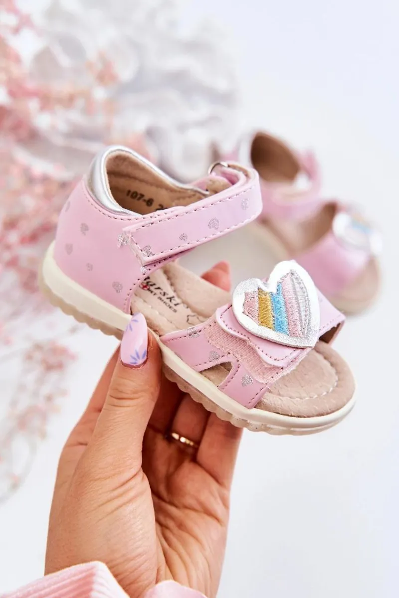 Hot Dziecięce Skórzane Sandały Z Serduszkiem Różowe Elianna Dzieci Dziewczęce