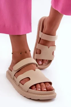 Klapki Na Platformie|Klapki Damskie Klasyczne>Boto Eko Skórzane Klapki Damskie Na Rzep Jasnobeżowe Silaka