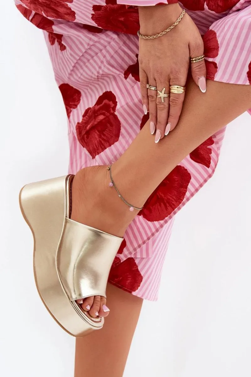 Klapki Na Koturnie|Klapki Na Platformie>Boto Eko Skórzane Klapki Damskie Na Platformie I Koturnie Złote Kisoffi