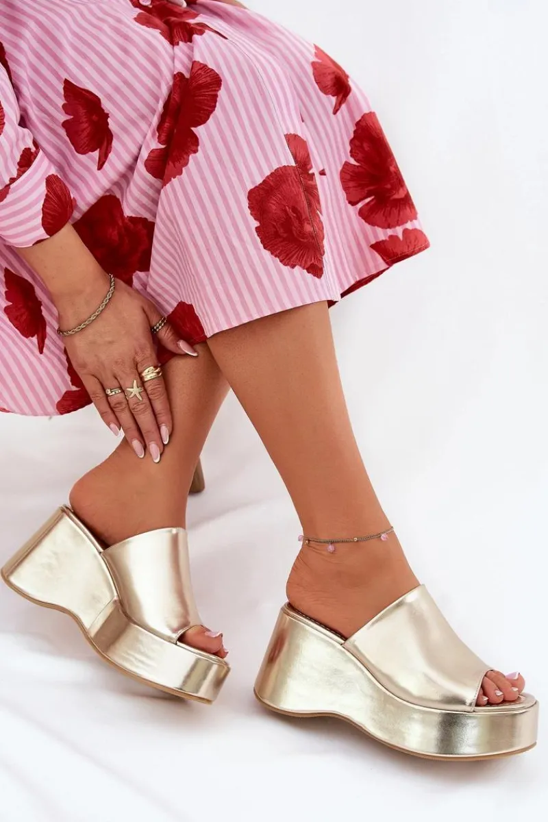 Klapki Na Koturnie|Klapki Na Platformie>Boto Eko Skórzane Klapki Damskie Na Platformie I Koturnie Złote Kisoffi