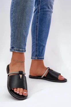 Klapki Damskie Klasyczne>Boto Eko Skórzane Klapki Na Płaskim Obcasie Z Ozdobnym Paseczkiem Czarne Hirtewi