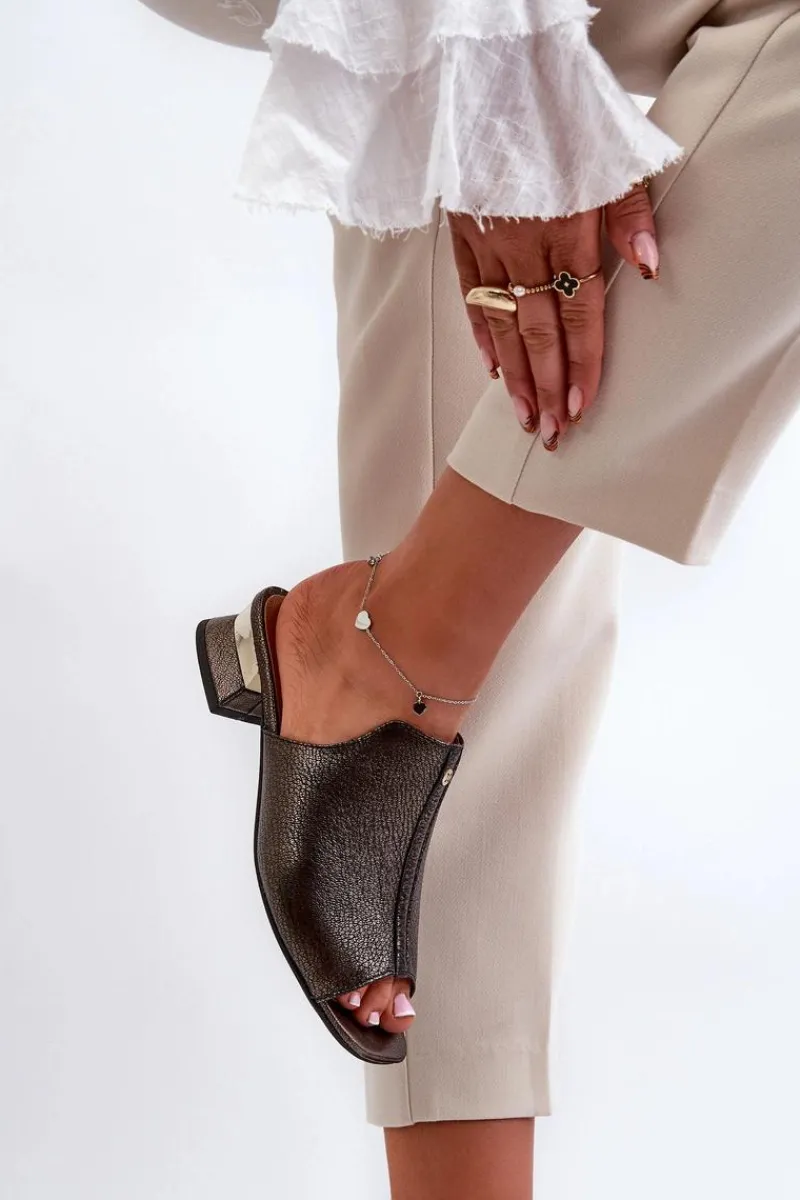 Online Maciejka Eleganckie Klapki Damskie Ze Skóry Naturalnej Na Niskim Obcasie 06360-20 Grafitowe