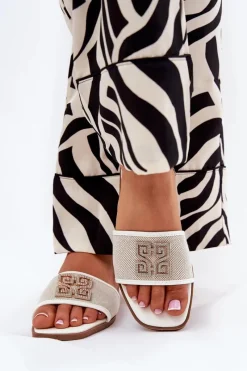 Klapki Damskie Klasyczne>Boto Eleganckie Klapki Damskie Z Ozdobą Na Płaskim Obcasie Białe Lovehia Biały