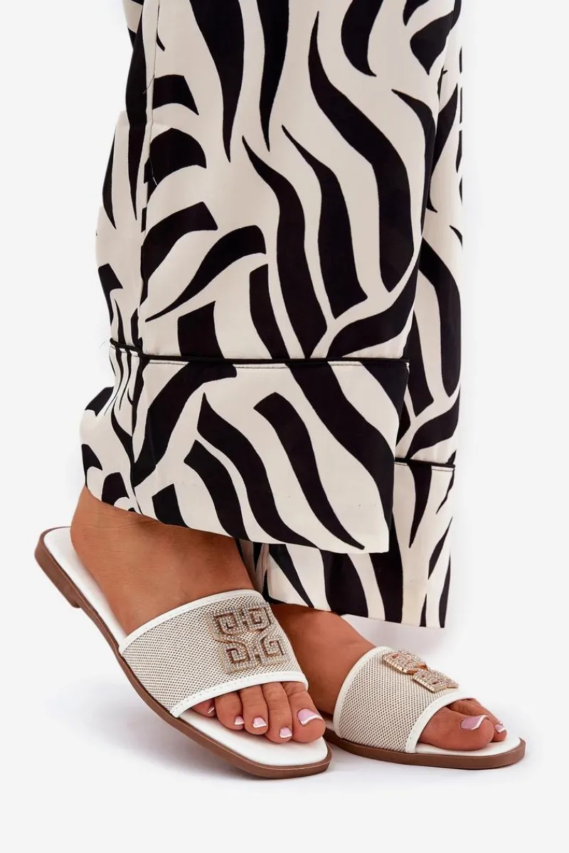 Klapki Damskie Klasyczne>Boto Eleganckie Klapki Damskie Z Ozdobą Na Płaskim Obcasie Białe Lovehia Biały