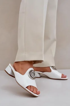 Hot Boto Eleganckie Klapki Damskie Na Niskim Obcasie Z Ozdobą Białe Feledis