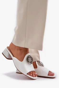 Hot Boto Eleganckie Klapki Damskie Na Niskim Obcasie Z Ozdobą Białe Feledis