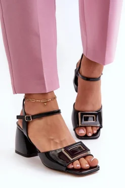 Sandały Na Słupku|Sandały Na Obcasie>Damskie buty S.Barski Eleganckie Lakierowane Sandały Na Słupku Z Ozdobą Czarne D&A MR38-202