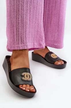 Damskie buty S.Barski Eleganckie Lekkie Klapki Damskie Z Ozdobą Skóra Naturalna S.Barski KV27-013 Czarne