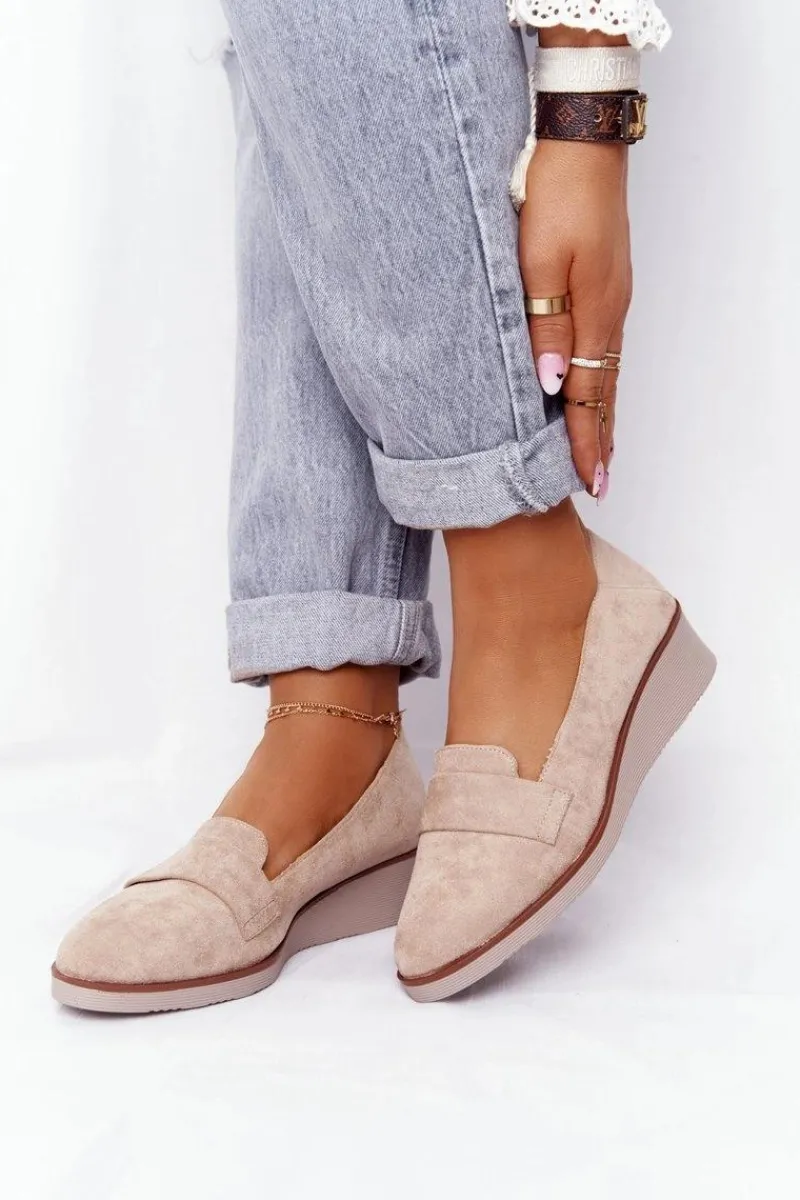 Discount Eleganckie Półbuty Na Koturnie Vinceza 10599 Zamszowe Beżowe Damskie Półbuty Lakierowane