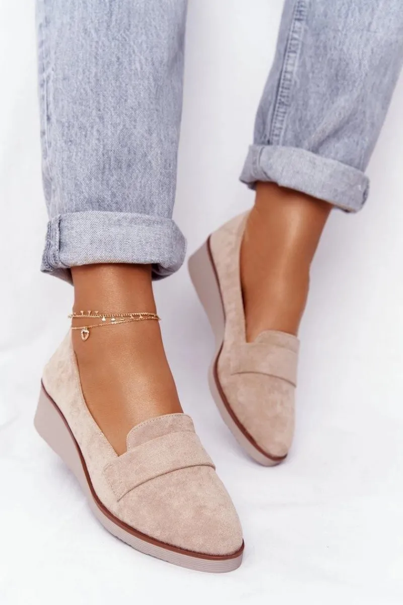 Discount Eleganckie Półbuty Na Koturnie Vinceza 10599 Zamszowe Beżowe Damskie Półbuty Lakierowane