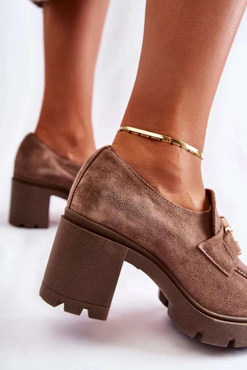 Półbuty Skórzane>Boto Eleganckie Półbuty Na Słupku Ze Złotą Ozdobą Ciemnobeżowe Lemar Harmell