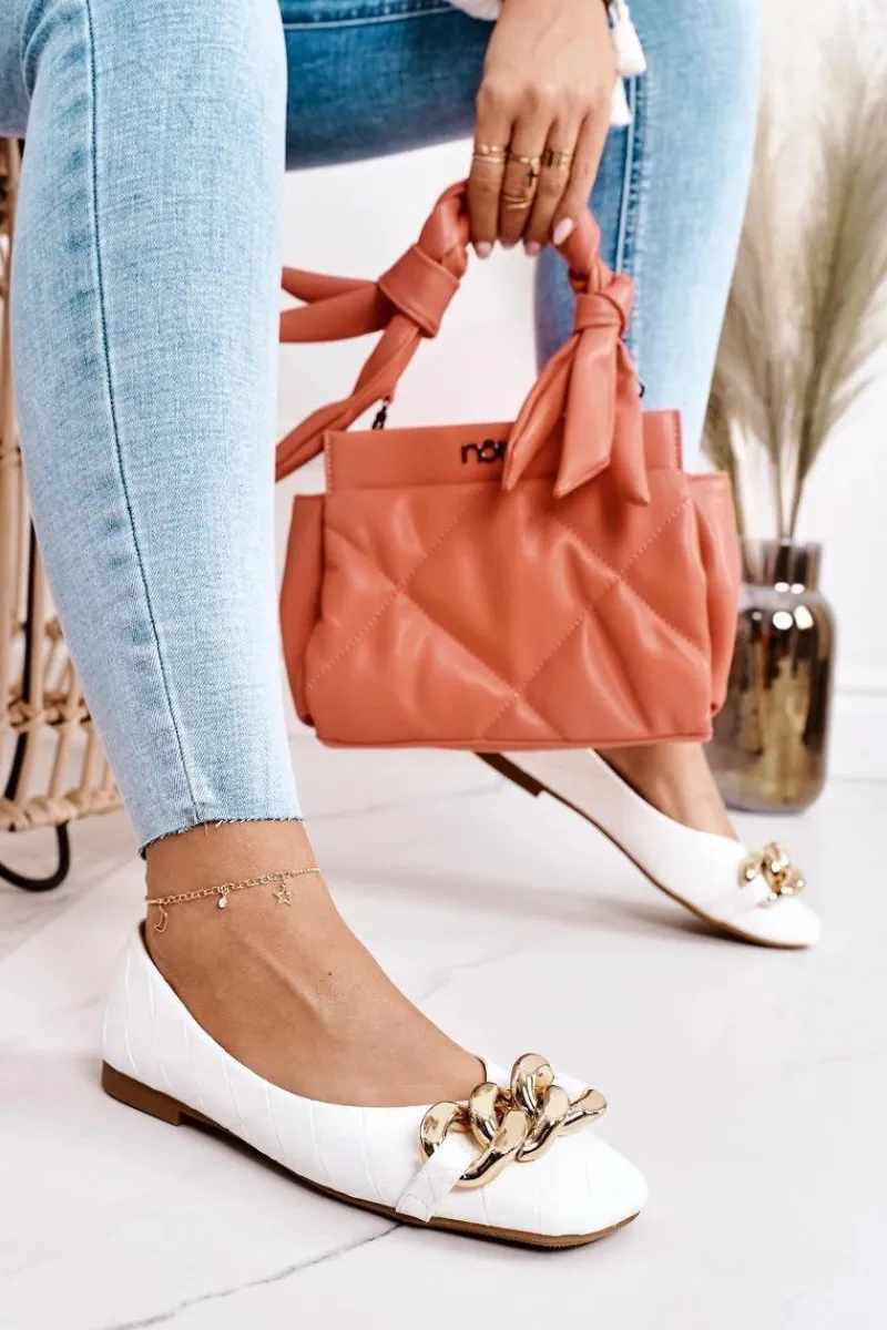 Baleriny Klasyczne>Boto Eleganckie Pikowane Baleriny Z Łańcuchem Białe Coco