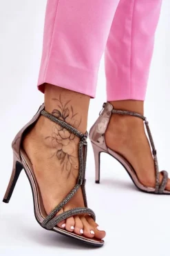 Szpilki Lakierowane|Sandały Na Obcasie></noscript>Damskie buty S.Barski Eleganckie Sandałki Na Szpilce Z Dżetami Srebrne Jenesis Srebrny