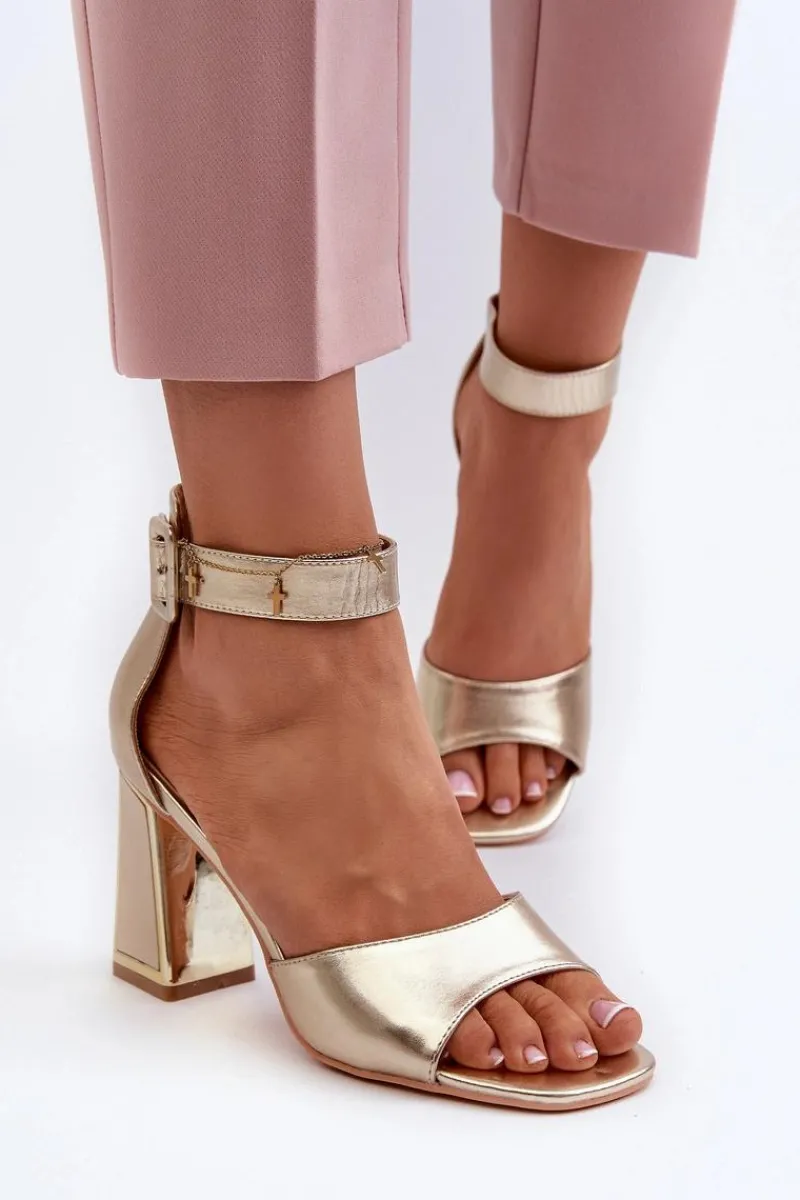 Clearance Evento Eleganckie Sandały Damskie Na Słupku Złote Rosazara
