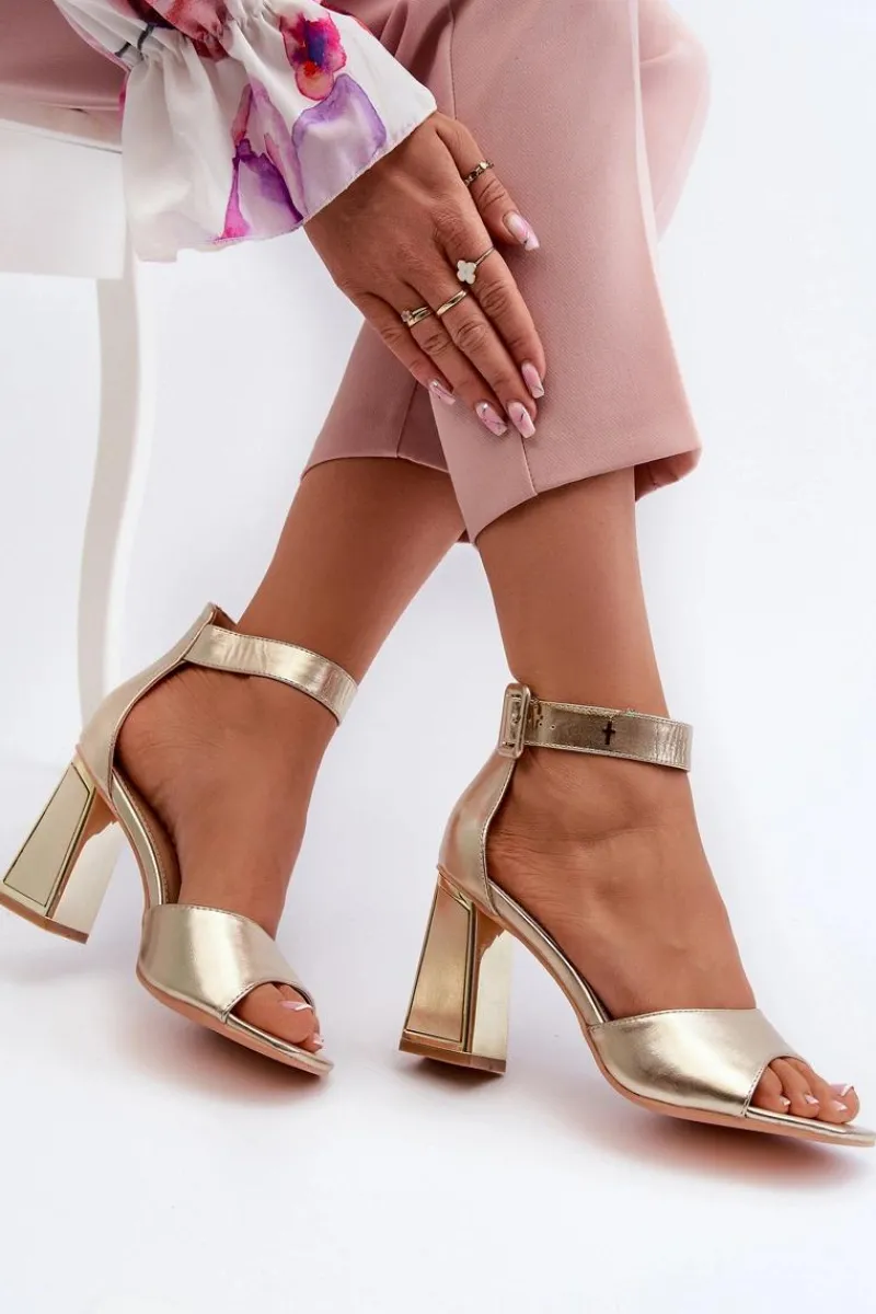Clearance Evento Eleganckie Sandały Damskie Na Słupku Złote Rosazara