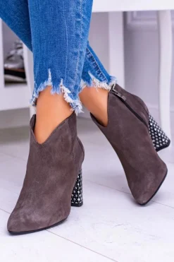 Botki Na Słupku|Brązowe I Beżowe Botki><noscript><img width=